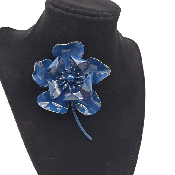 Navy Blue Flower Power Brooch Enamel Metal Pin Hippie Vintage 70s Large 3 1/2" - Picture 1 of 7